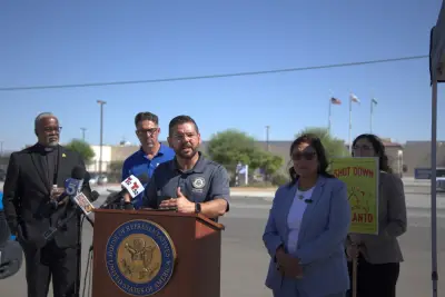 Two Democrats and a Republican a California ICE detention center. Only one got in