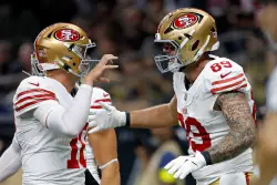 49ers’ Mac Jones stands and delivers in place of Brock Purdy in win over Saints