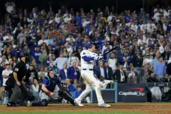 Dodgers win epic 18-inning classic Game 3 on Freddie Freeman walk-off homer to grab World Series lead